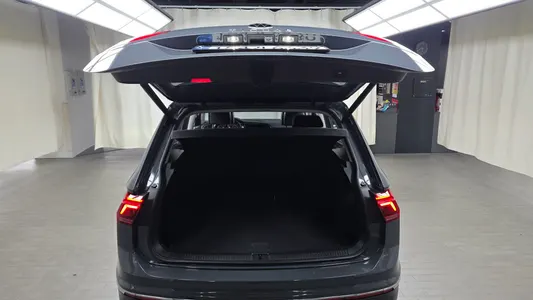 Volkswagen 2 2.0 TDI 2022 18