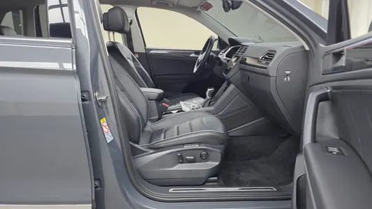 Volkswagen 2 2.0 TDI 2022 26