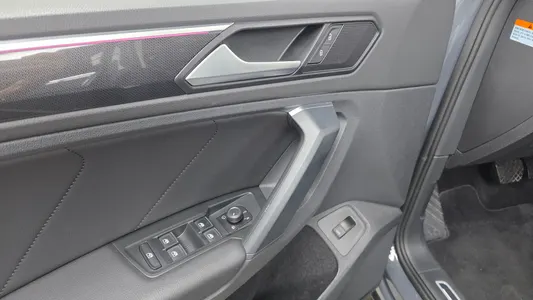 Volkswagen 2 2.0 TDI 2022 27