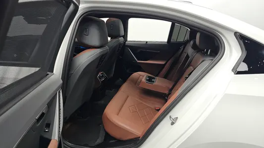 BMW i5 (G60) eDrive 40 M 2023 11