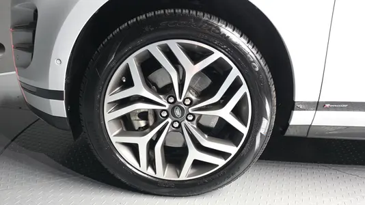 Land Rover 2 D180 2019 5