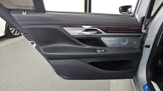 BMW 7 Series (G11) 750Li xDrive 2020 25