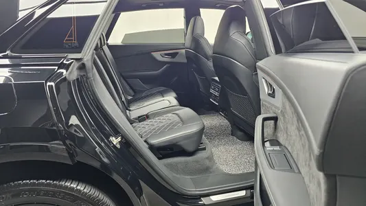 Audi Q8 (4M) 55 TFSI 2022 10