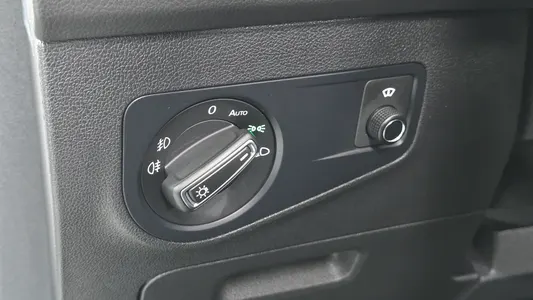 Volkswagen 2 2.0 TDI 2020 15