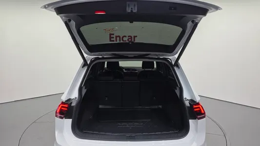 Volkswagen 2 2.0 TDI 2020 31
