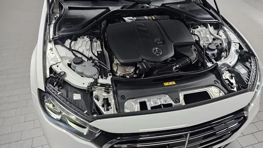 Mercedes-Benz E-Class W214 E220d 4MATIC 2024 5