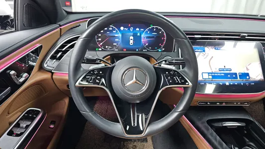 Mercedes-Benz E-Class W214 E220d 4MATIC 2024 12