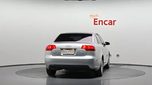 Audi A4 2.0 2005 4