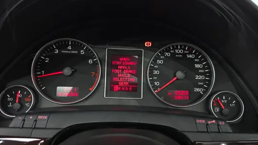 Audi A4 2.0 2005 8
