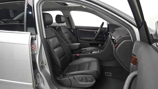 Audi A4 2.0 2005 11