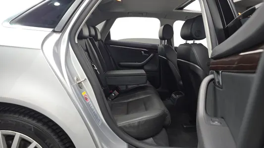 Audi A4 2.0 2005 12