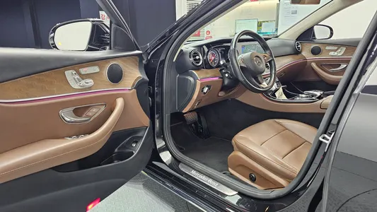 Mercedes-Benz E-Class W213 E300 4MATIC 2018 9