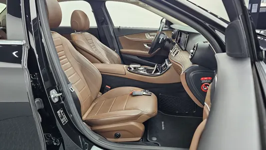 Mercedes-Benz E-Class W213 E300 4MATIC 2018 26