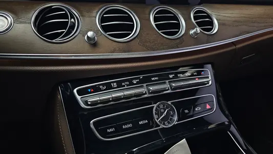 Mercedes-Benz E-Class W213 E300 4MATIC 2018 31