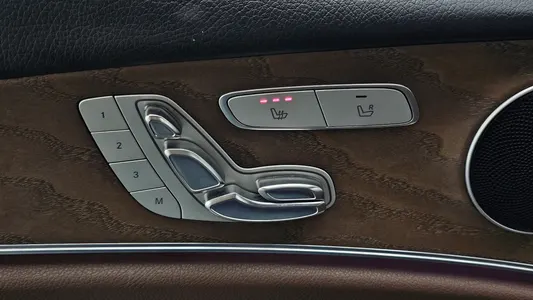 Mercedes-Benz E-Class W213 E300 4MATIC 2018 32