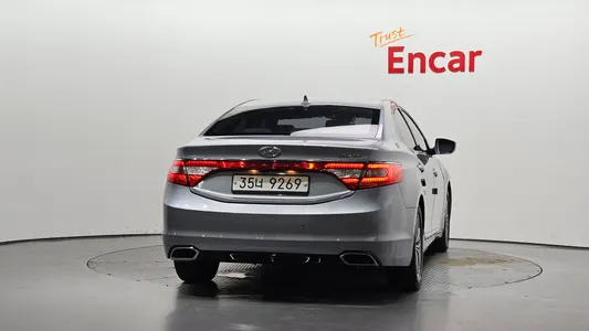 Hyundai Grandeur HG HG240 2015 4