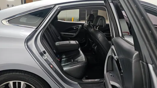 Hyundai Grandeur HG HG240 2015 16