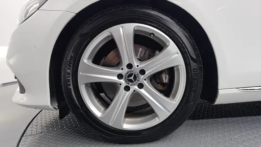 Mercedes-Benz E-Class W213 E200 2018 4