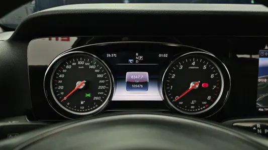 Mercedes-Benz E-Class W213 E200 2018 7