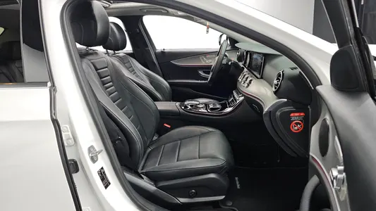 Mercedes-Benz E-Class W213 E200 2018 11