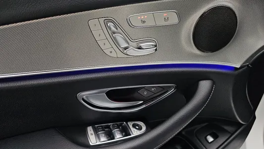 Mercedes-Benz E-Class W213 E200 2018 31