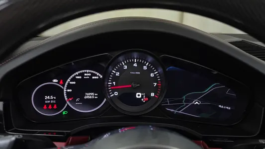 Porsche (PO536) 3.0 2022 8