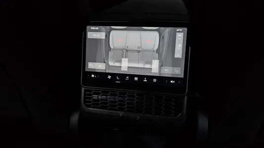 Tesla Y RWD 2026 29
