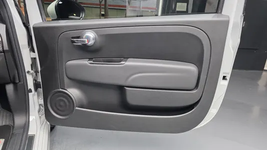 Fiat 500C 2020 25