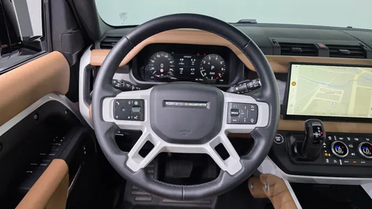 Land Rover (L663) 110 P300 X- SE 2025 13