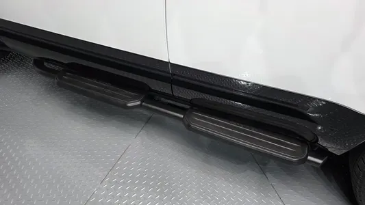 Land Rover (L663) 110 P300 X- SE 2025 33