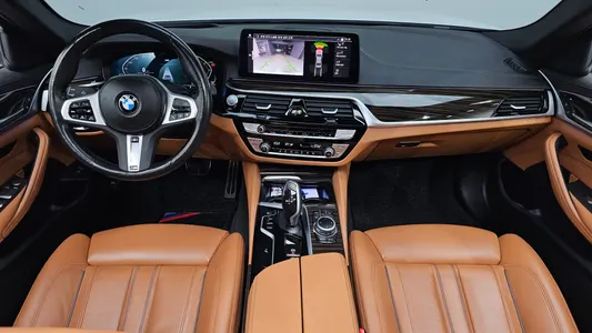 BMW 5 Series (G30) 520i M 2022 6