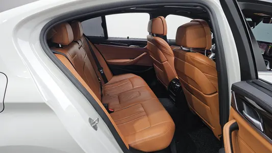 BMW 5 Series (G30) 520i M 2022 11