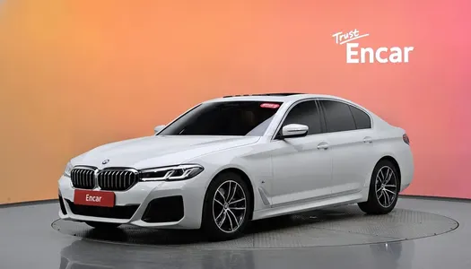 BMW 5 Series (G30) 520i M 2022 20
