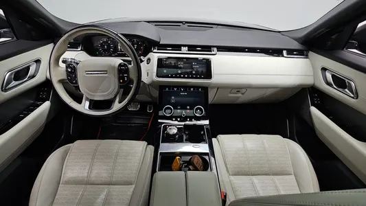 Land Rover 레인지로버 벨라 3.0 D300 R- HSE 2018 6