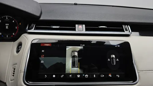 Land Rover 레인지로버 벨라 3.0 D300 R- HSE 2018 15