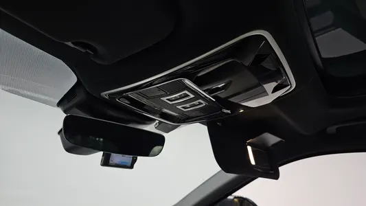 Land Rover 레인지로버 벨라 3.0 D300 R- HSE 2018 16