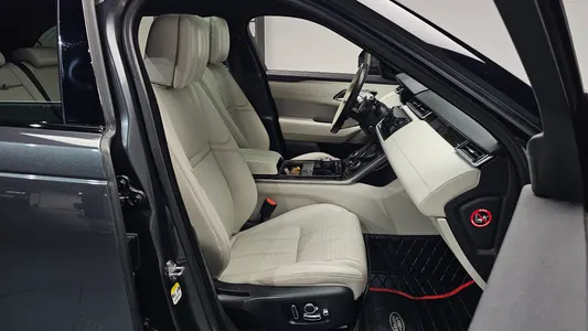 Land Rover 레인지로버 벨라 3.0 D300 R- HSE 2018 26