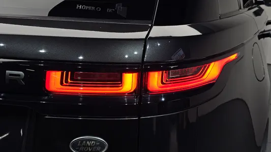 Land Rover 레인지로버 벨라 3.0 D300 R- HSE 2018 23