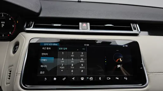 Land Rover 레인지로버 벨라 3.0 D300 R- HSE 2018 32