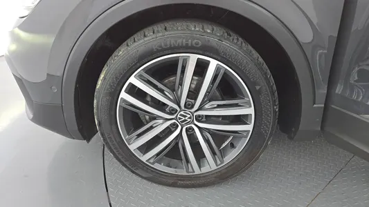Volkswagen 2 2.0 TDI 2022 5