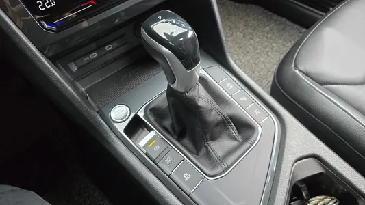 Volkswagen 2 2.0 TDI 2022 9
