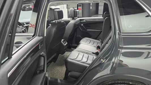 Volkswagen 2 2.0 TDI 2022 11