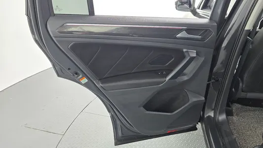 Volkswagen 2 2.0 TDI 2022 25