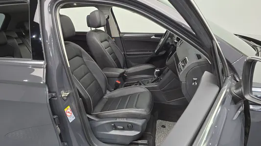 Volkswagen 2 2.0 TDI 2022 26