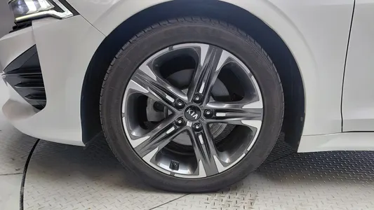 Kia K5 3 2.0 2021 5