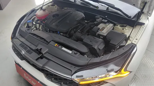 Kia K5 3 2.0 2021 6