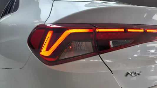 Kia K5 3 2.0 2021 23