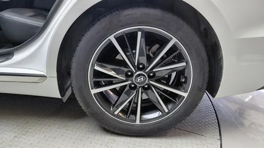 Hyundai IG 2.5 2021 21