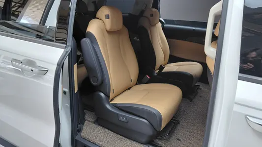 Kia Carnival 9 2023 26