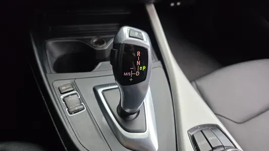 BMW 1 Series (F20) 118d 5 2016 9